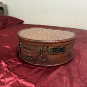 Vintage Brown Leather vinyl Box